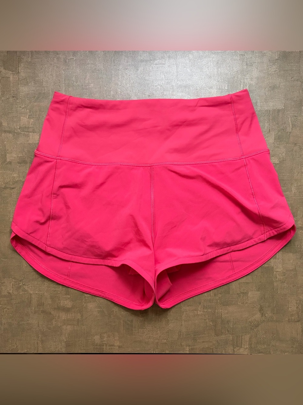 Lululemon Speed Up Shorts Hr 2.5” | Size 2 | Lip Gloss